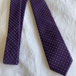 Penguin skinny purple polka dot tie
